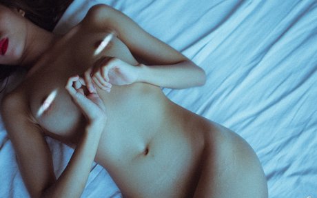 aerukomiao xxx pornstar img