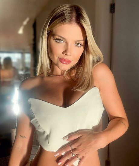 big ass latina onlyfans pornographic image