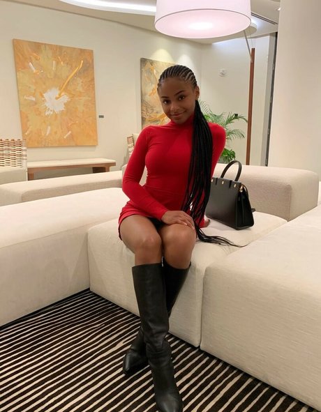 Saffronnn pornstar nude archive