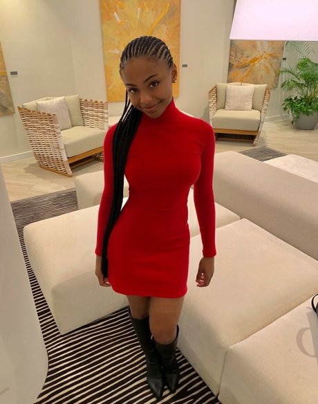 Saffronnn xxx pornstar photo