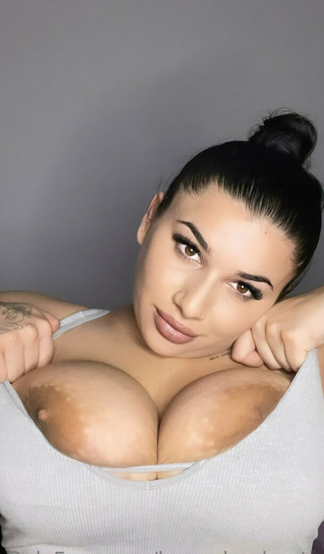 LegendaryBooty model sexy photo