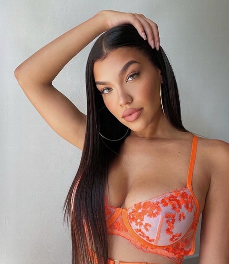 beautiful onlyfans xxx image