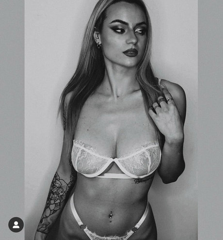 Linda Fioretti hd model img