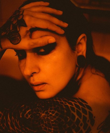 Tatiana Shmayluk sexy actress image