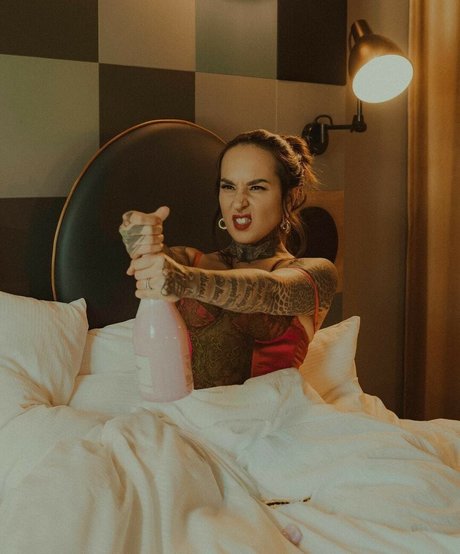 Tatiana Shmayluk model pretty pictures