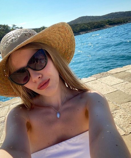 Eva Gevorgyan pornstar pretty picture