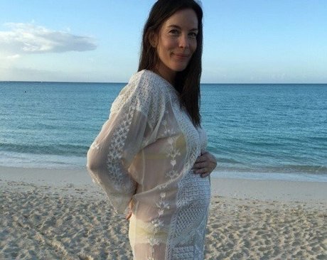 Liv Tyler adult model picture