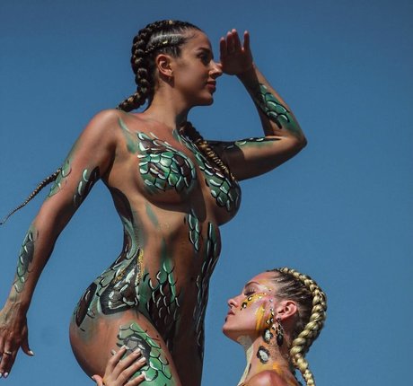 Kris Tee Lee hd actress photos