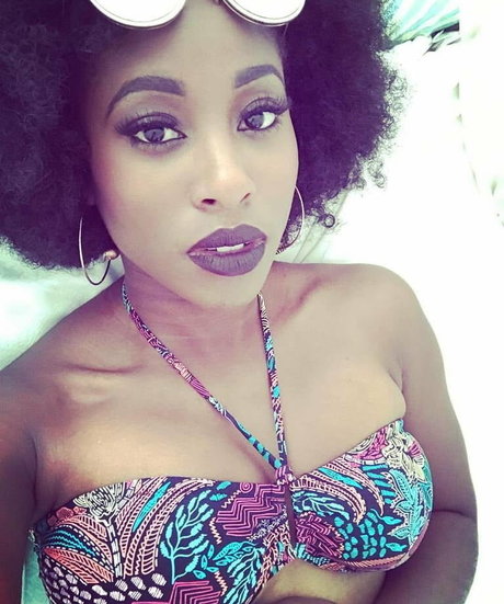 Scarlette Douglas star hd images