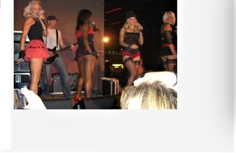 Scarlette Douglas beautiful star photos