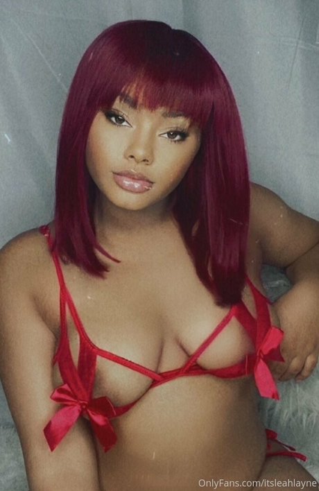 Leah Layne hot actress images