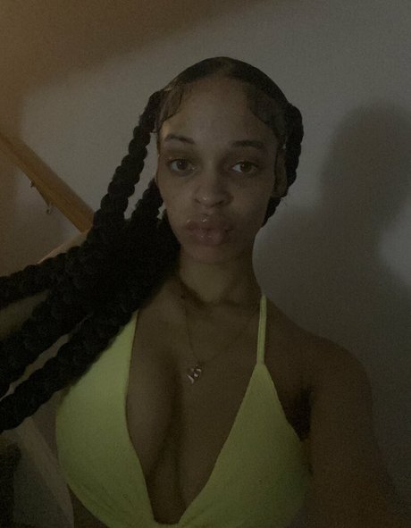 aymakj sexy star pics