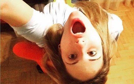 Sophia Zisi nude model gallery