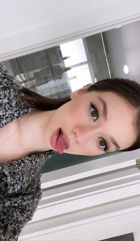 Paige Searcy model naked pics