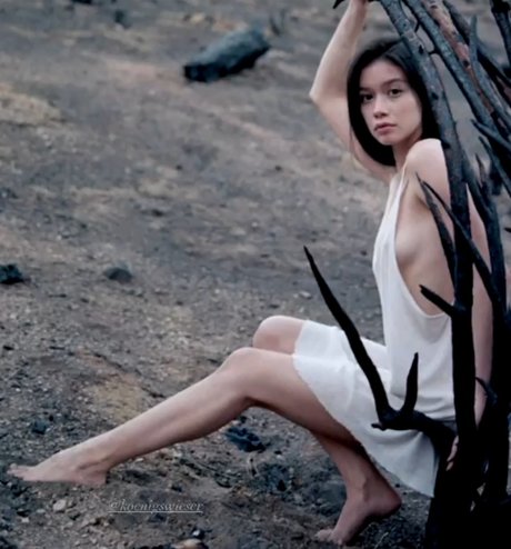 Paige Searcy erotic actress gallery