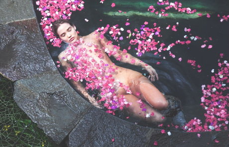 Ishh high quality actress image