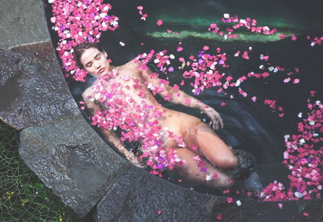 Ishh exclusive star gallery