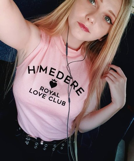 Dee Mented naked actress picture