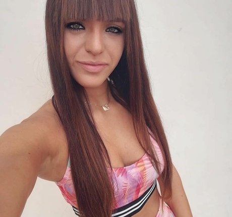 Angela Doxa top model pics