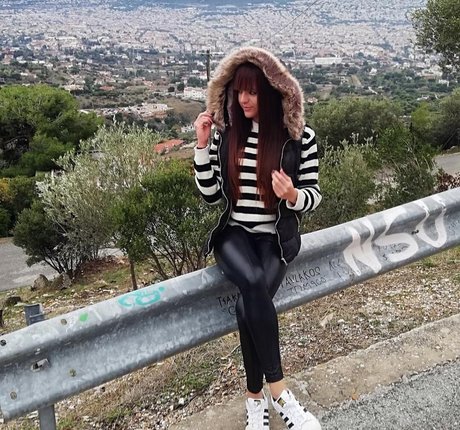 huge fake tits onlyfans art porn pictures