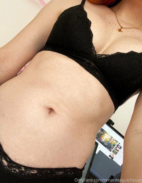 Elena Rose Burri porn model image