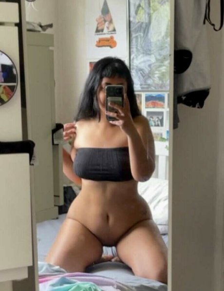 decaypixie pretty actress img