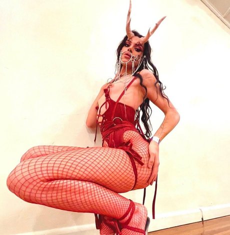 Bronte King pornstar sex gallery