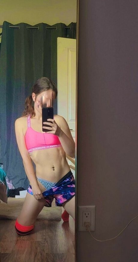 FreeUseGween pretty model photos