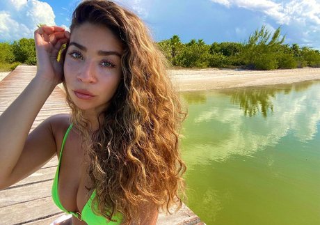 Natalia Jorquera free star img