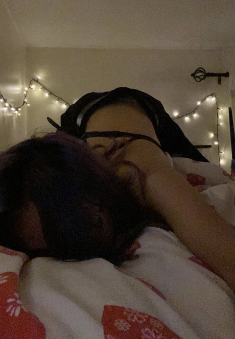 angelsmoonbeam naked actress img