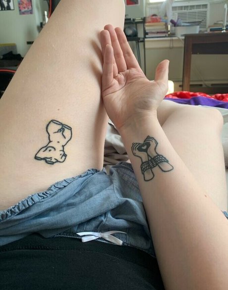 Acvalens model free pics