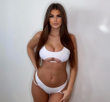 Gena Rexhapi porn actress img