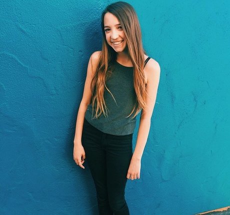 Bailey Silva model beautiful picture