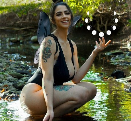 Danarhakos hd pornstar pic