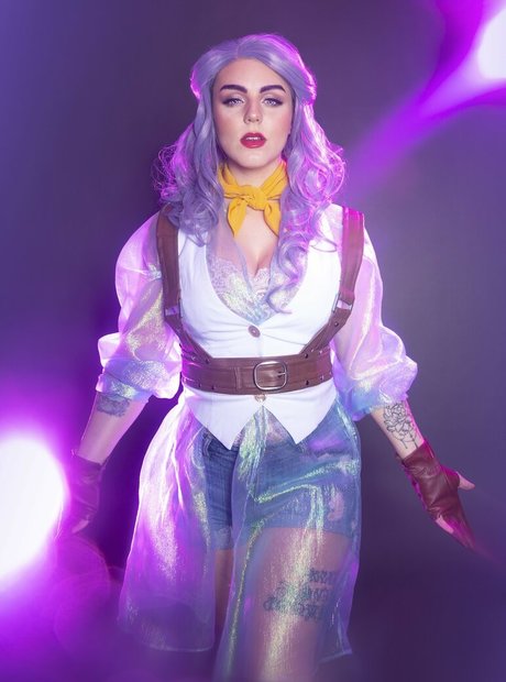 female popular onlyfans erotic pic