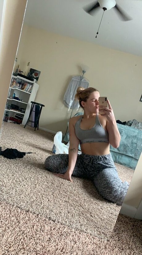 ebony smoking onlyfans sexy nudes photos