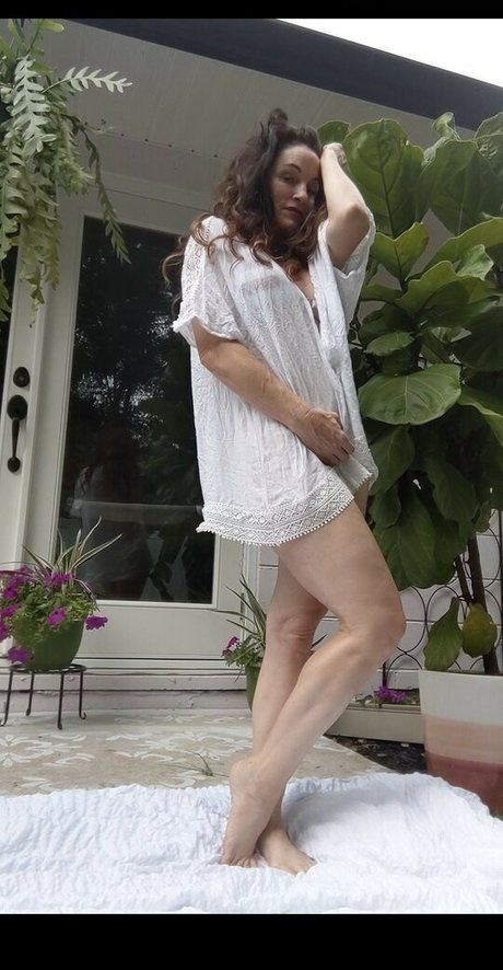 MilfChristine star nude pics