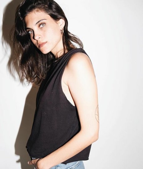 female fitness onlyfans art nude pic