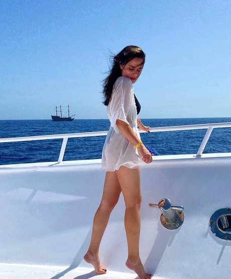 HeyHelenASMR model best photos