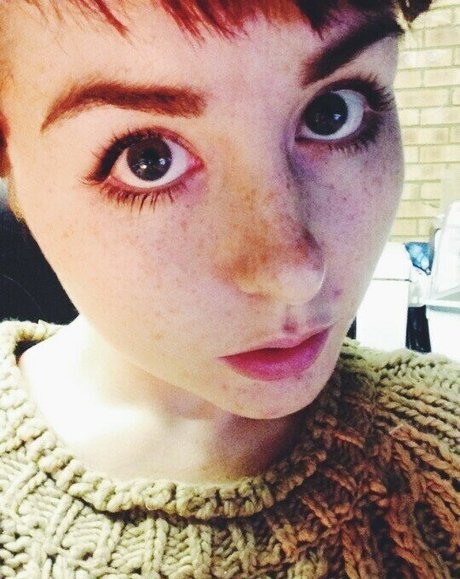 Leahloveschief pornstar naked pic