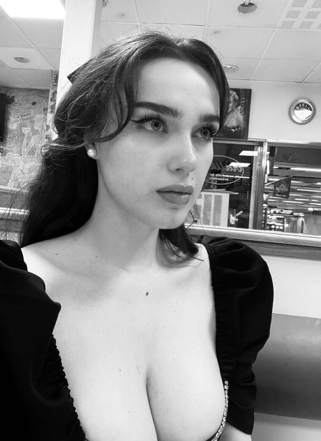 xHot slutx top star photo