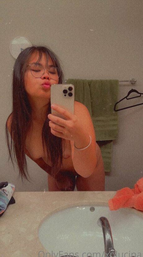 xolucina pornstar hd image