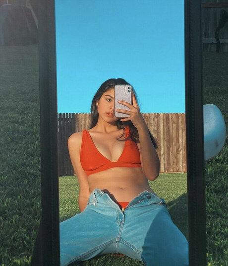 Sara Echeagaray beautiful pornstar photo