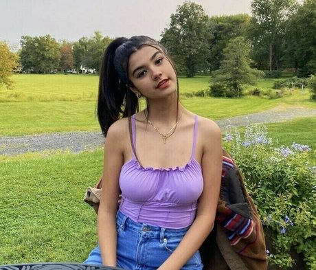 Sara Echeagaray top star pics