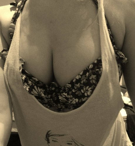 PoloSnuggles model naked gallery