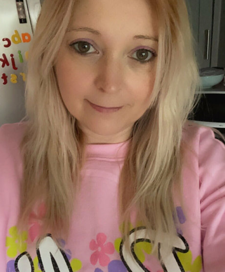 Mistyheaven model picture