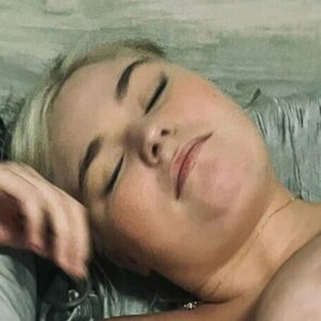 Sydni Dupre hd actress photos