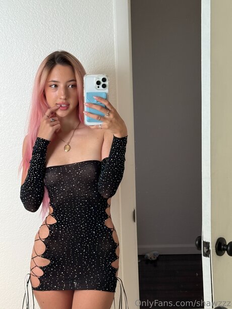 Shawzzz model erotic pictures