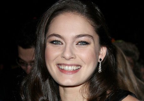 Alexa Davalos model free pictures