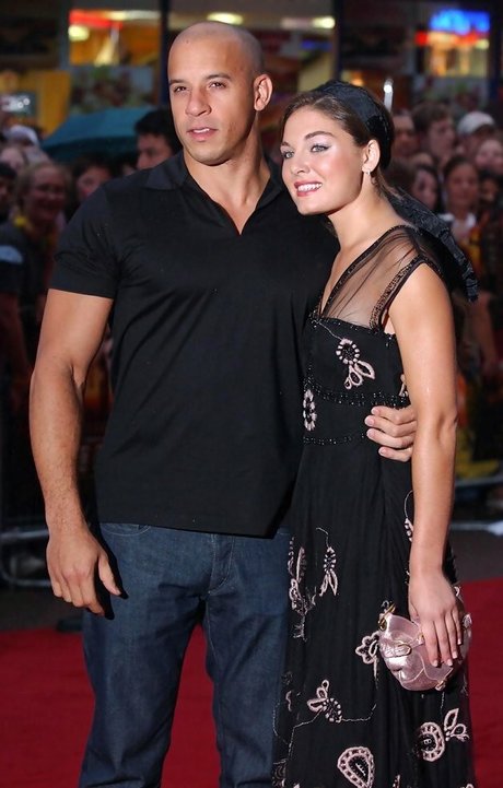 Alexa Davalos art star picture